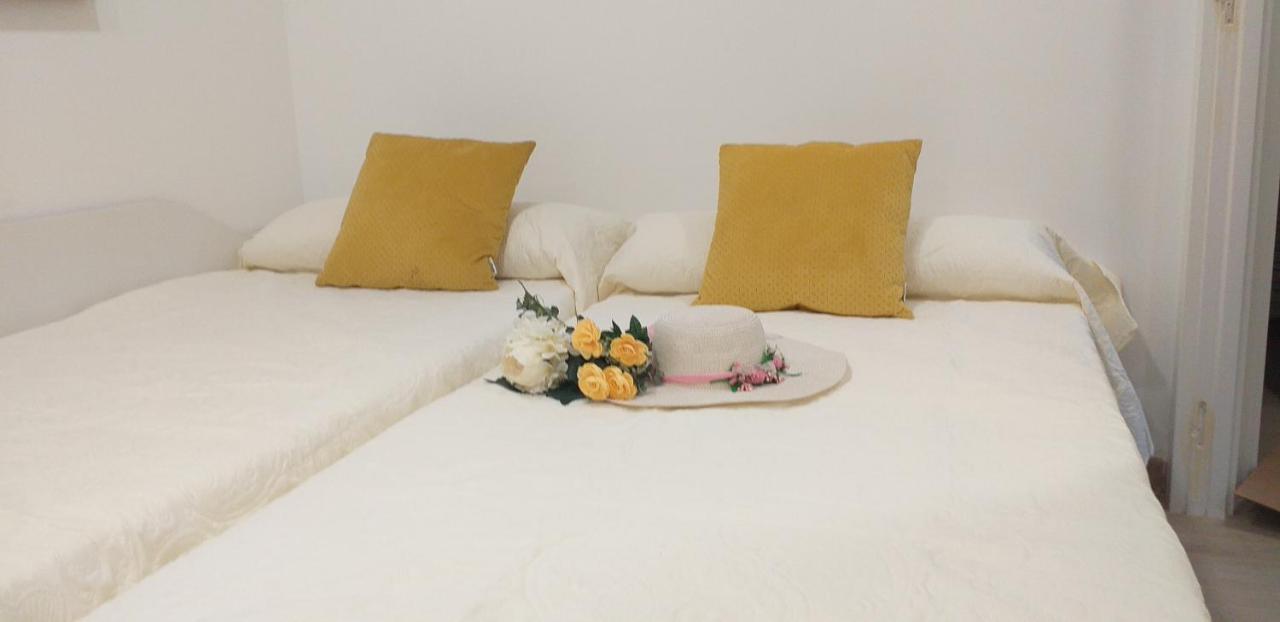 Apartamento Romero Garden B Villanueva De Arosa Luaran gambar