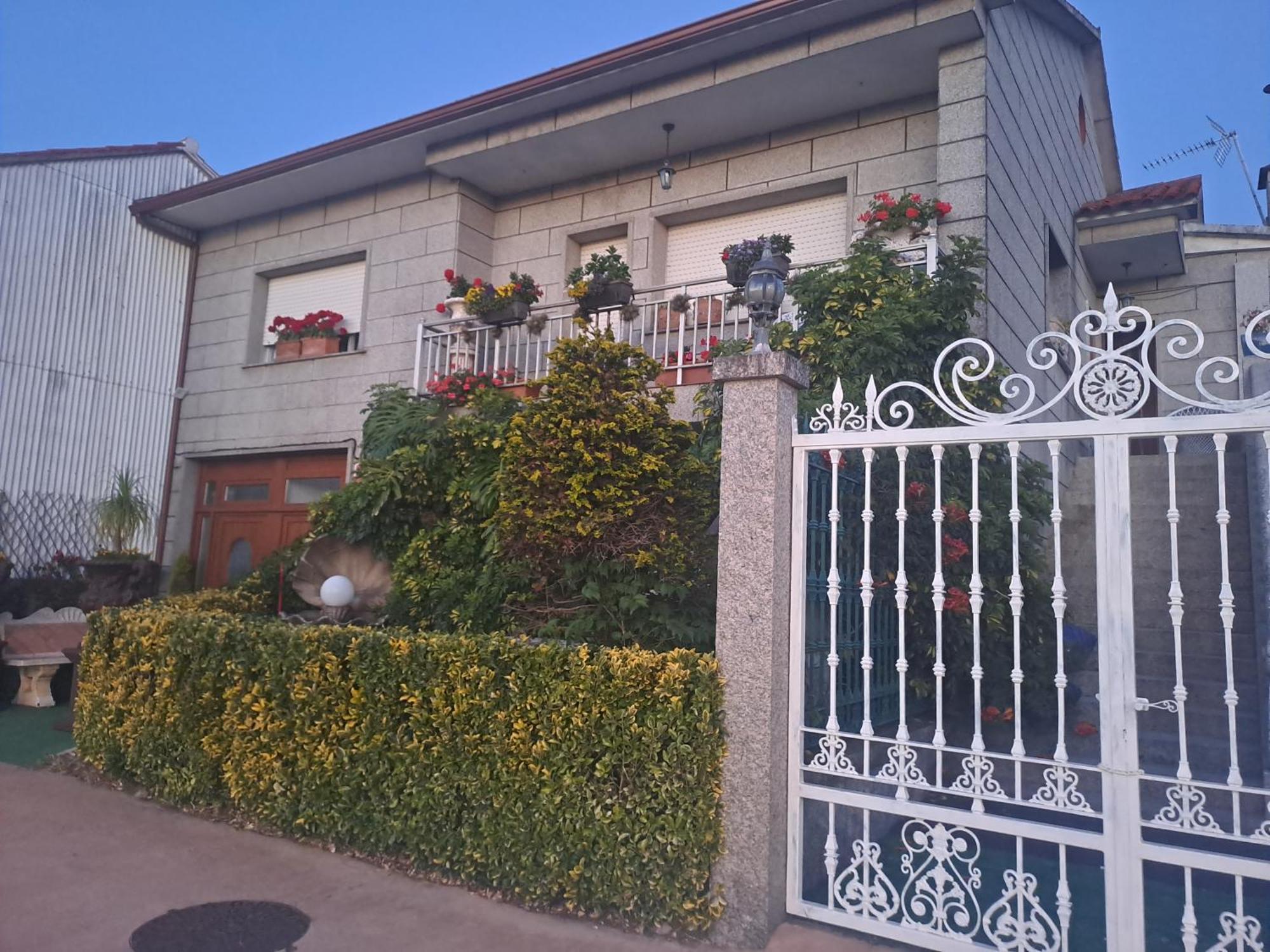 Apartamento Romero Garden B Villanueva De Arosa Luaran gambar
